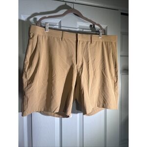 Mens Fabletics The Only Shorts Performance Chinos Golf tan sz 42 / 8" inseam